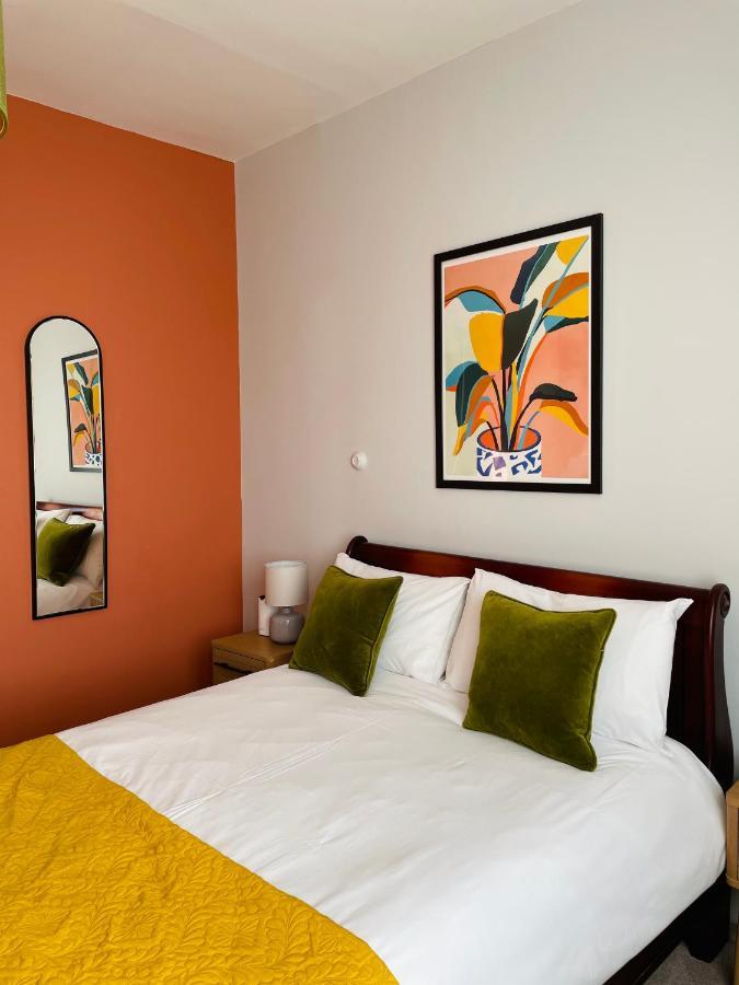 Rooms At The Rosebery NWI Dış mekan fotoğraf
